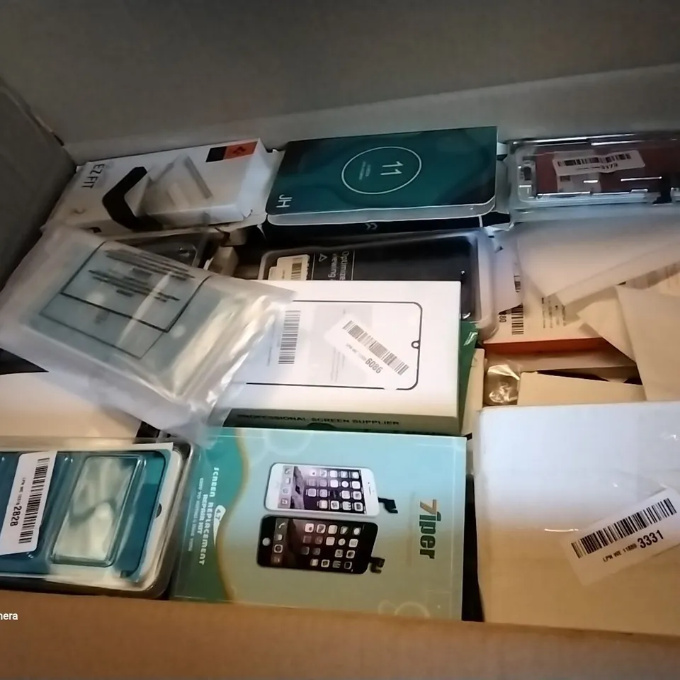 PALLET OF 19 BOXES CONTAINING PHONE CASES 