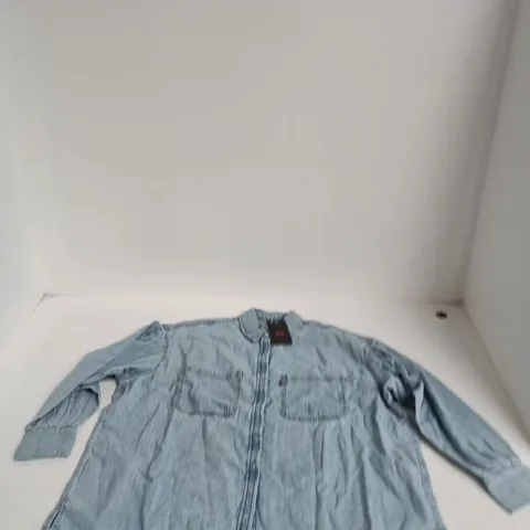 LEVI'S DENIM SHIRT – LIGHT WASH, MEN'S, SIZE L
