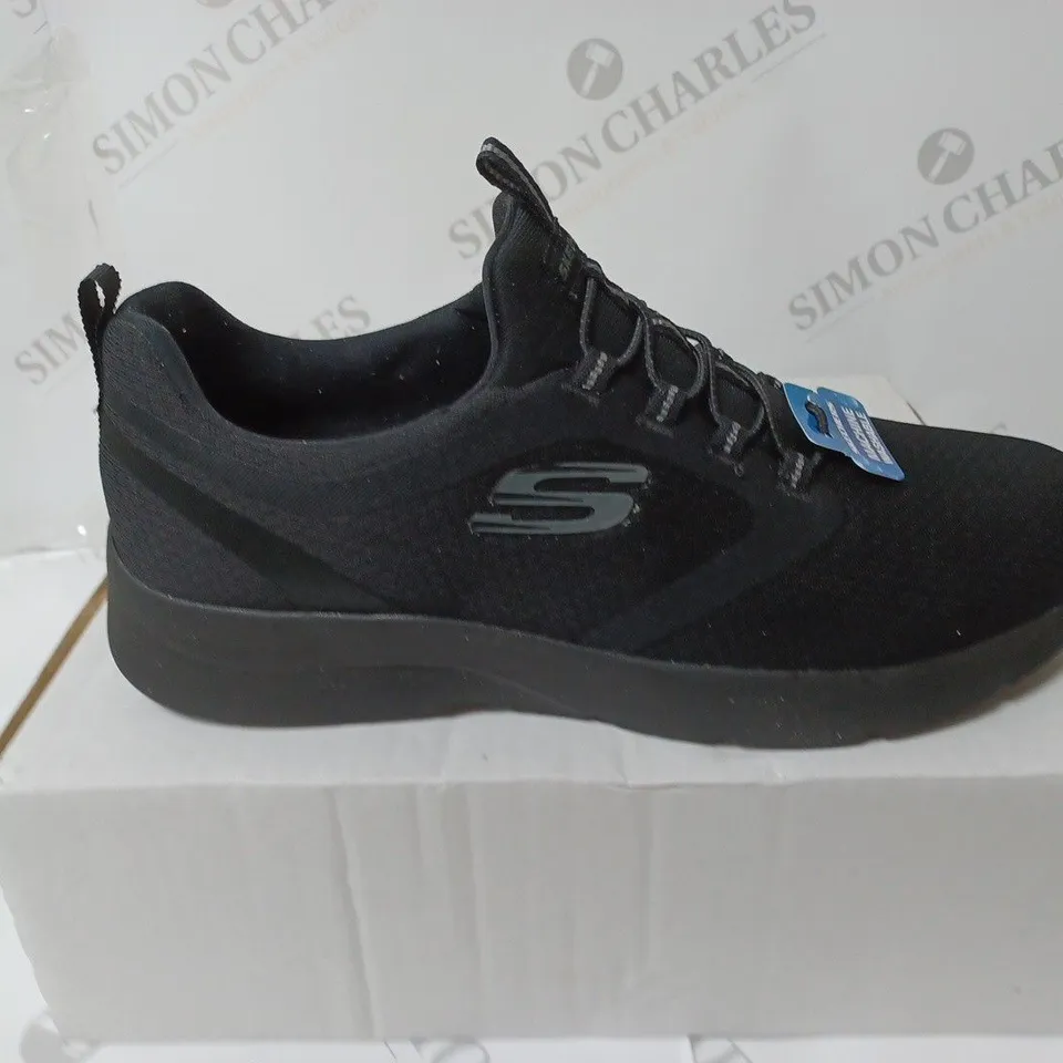 PAIR OF SKECHERS DYNAMITE TRAINERS BLACK UK SIZE 6