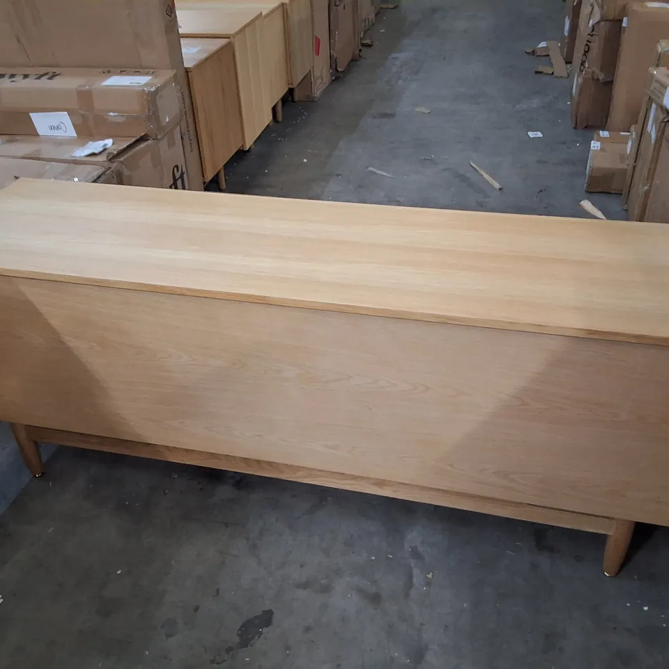 SWYFT SIDEBOARD 01 - OAK