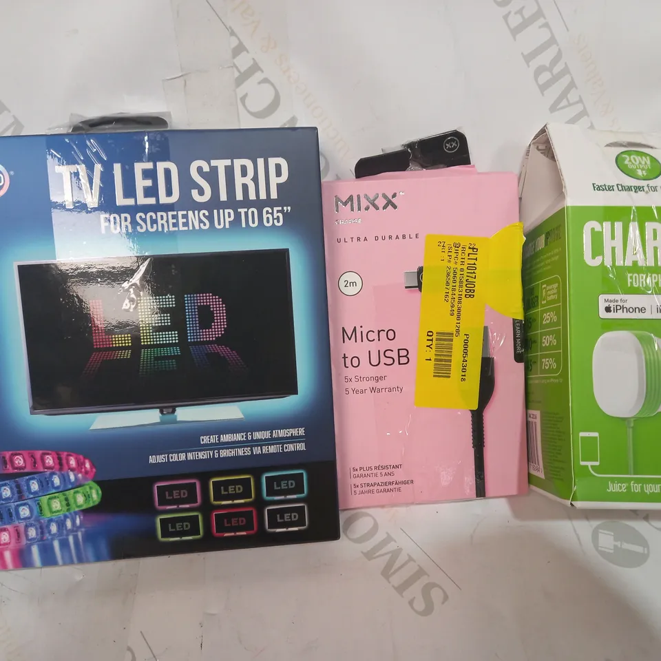 LOT OF APPROXIMATELY 20 ASSORTED HOUSEHOLD ITEMS TO INCLUDE TZUMI TV LED STRIP, MIXX ULTRA DURABLE MICRO TO USB CABLE, DESIGNER CHARGER FOR IPHONE, ETC