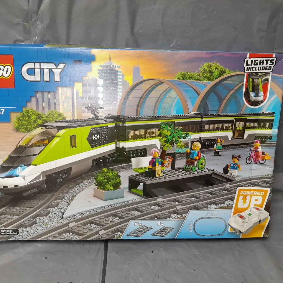 BOXED LEGO CITY EXPRESS PASSENGER TRAIN 60337 7+