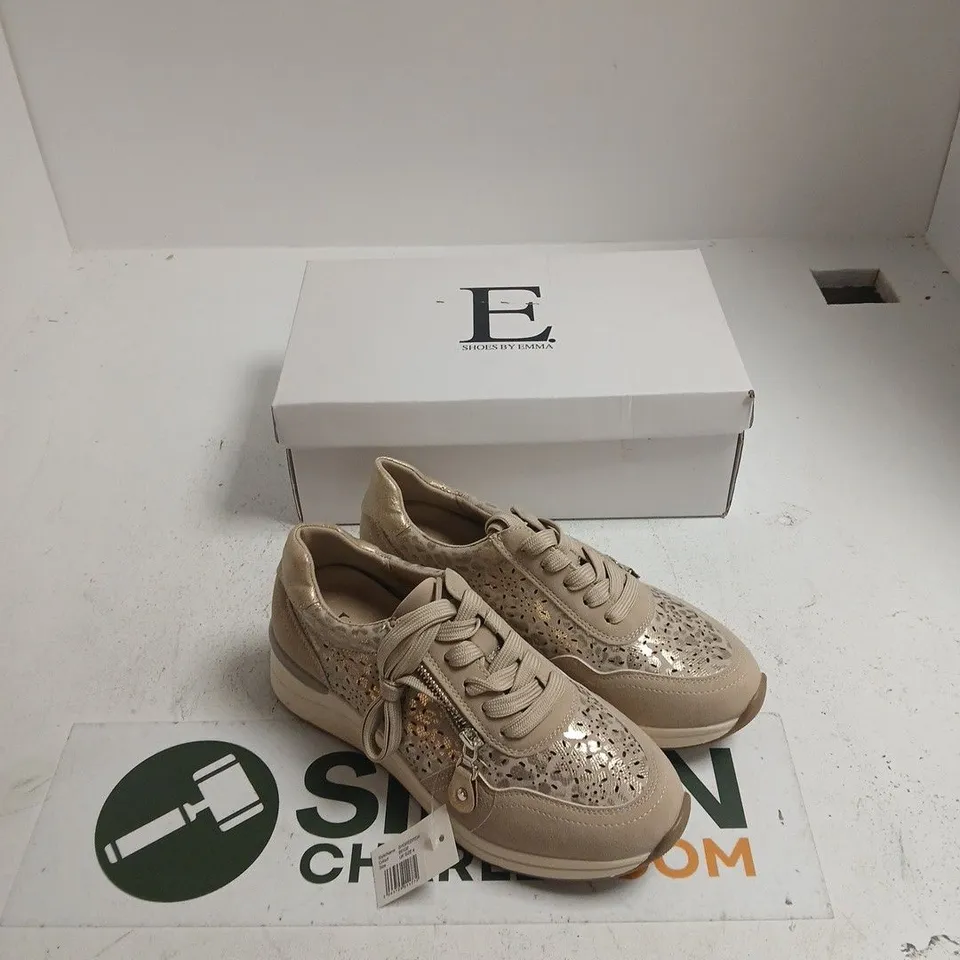 E. SHOES BY EMMA SHOREDITCH BEIGE WOMEN'S SNEAKERS – UK 4