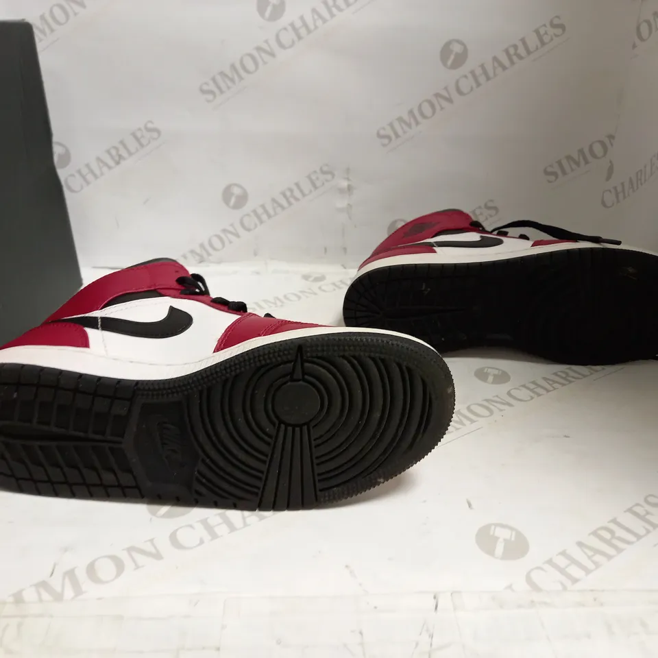 AIR JORDAN 1 MID GS BLACK/GYM RED UK 4.5 