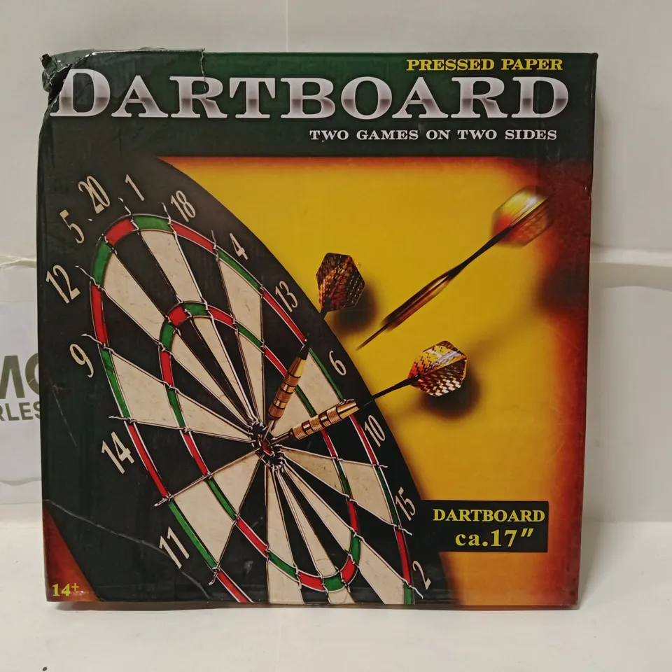 DARTBOARD GAME BOXSET – TWO-SIDED (CA. 17")