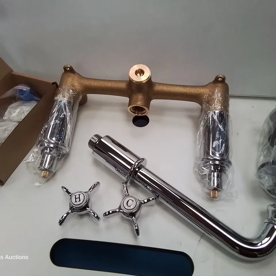 BRAND NEW BOXED DESIGNER PALMA WALL MOUNTED BASIN TAP AND CLICK WASTE CHROME