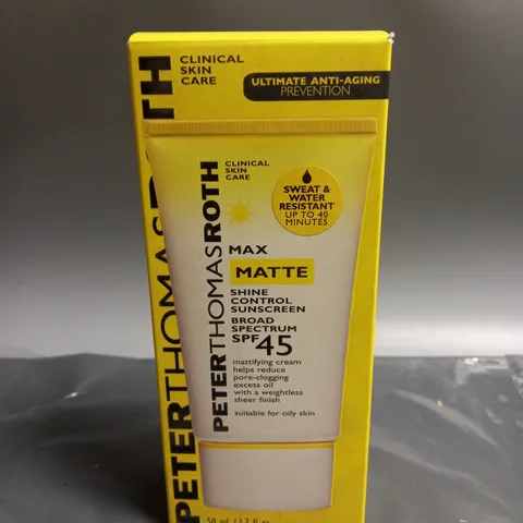APPROXIMATELY 5 ASSORTED COSMETICS AND BEAUTY ITEMS TO INCLUDE PETER THOMAS ROTH MAX MATTE BROAD SPECTRUM SPF 45 SUNCREEN