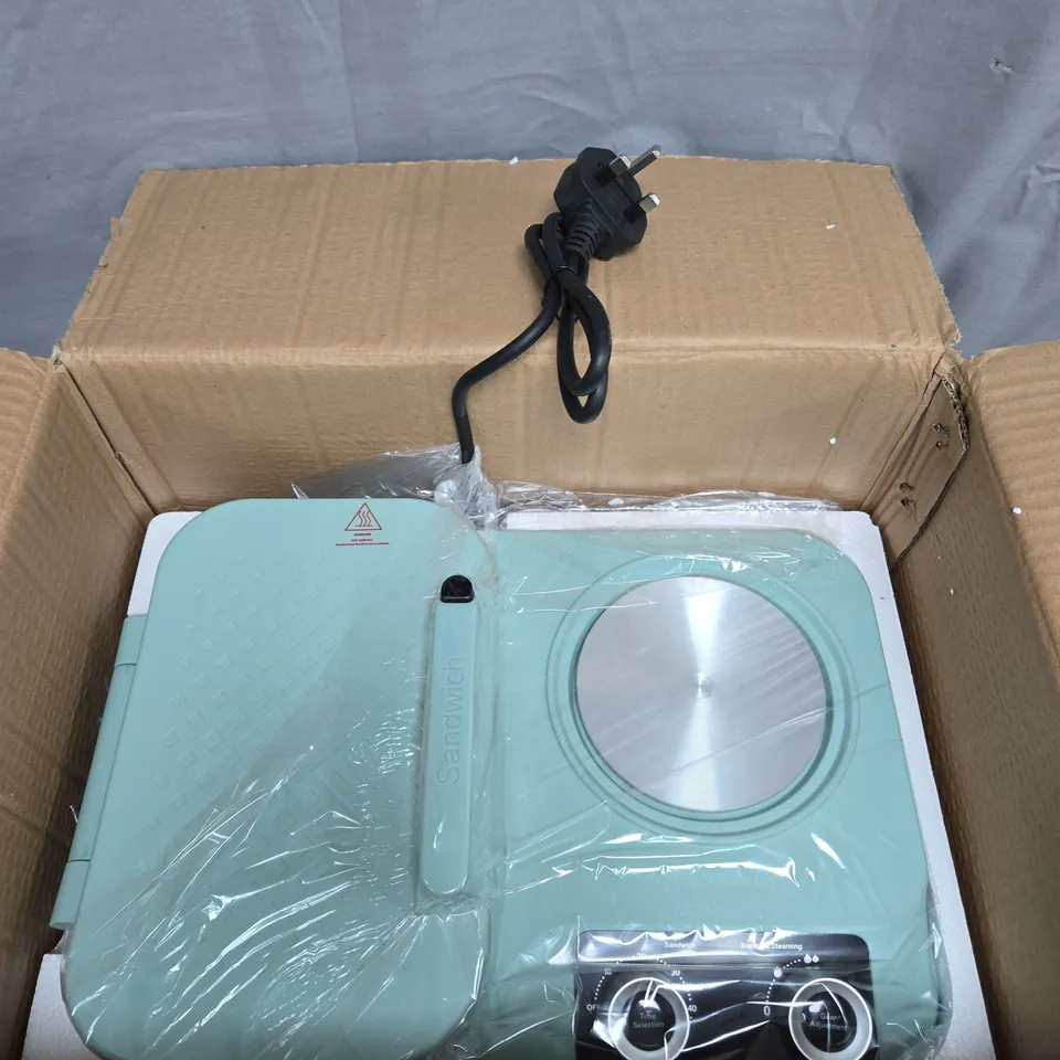 SANDWICH MAKER – TURQUOISE RETRO-STYLE BREAKFAST APPLIANCE WITH DUAL CONTROL DIALS