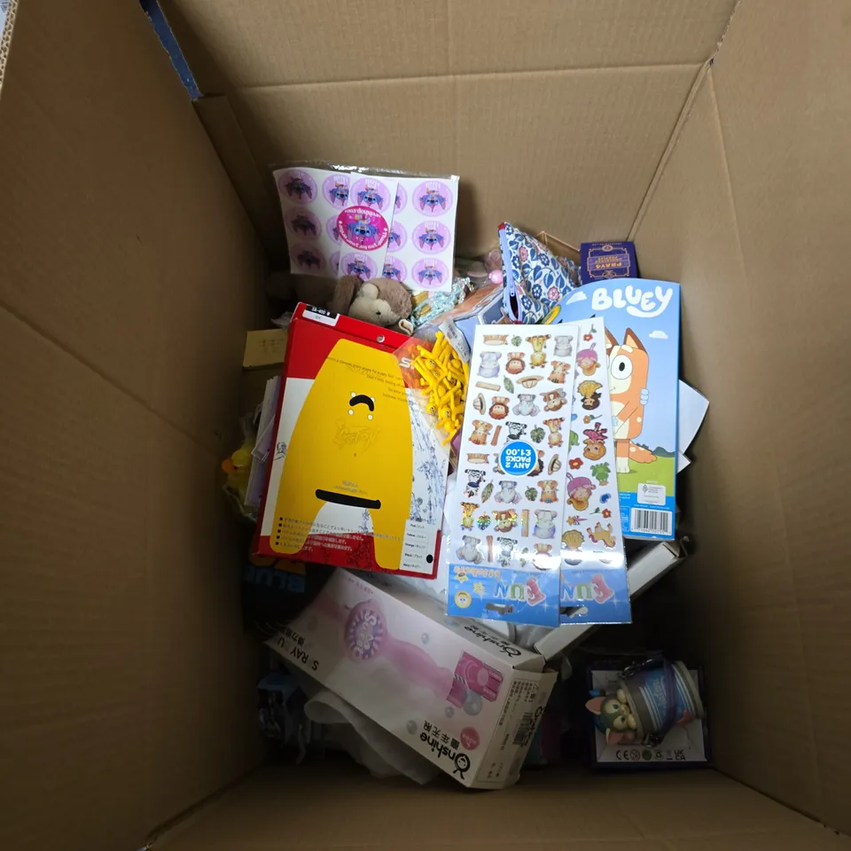 BOX OF APPROXIMATELY 20 ASSORTED TOYS AND GAMES INCLUDING SWIMMING TRAINING PADDLE , SANRIA CHARACTERS AND MONSTER TRUCKS 