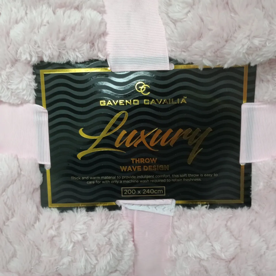 GAVENO GAVAILIA LUXURY THROW – PINK, WAVE DESIGN, 200 X 240 CM