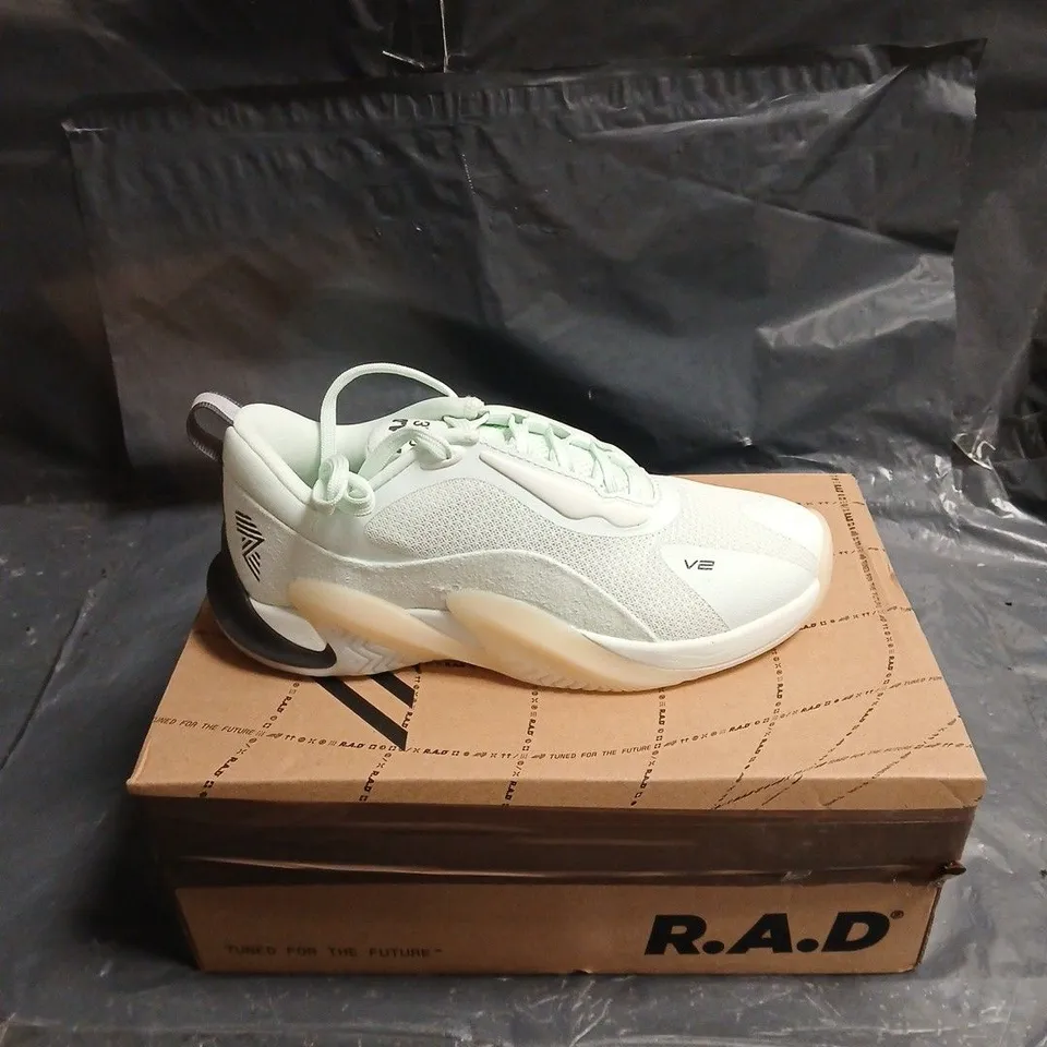 R.A.D ONE TRAINERS – UK 3.5