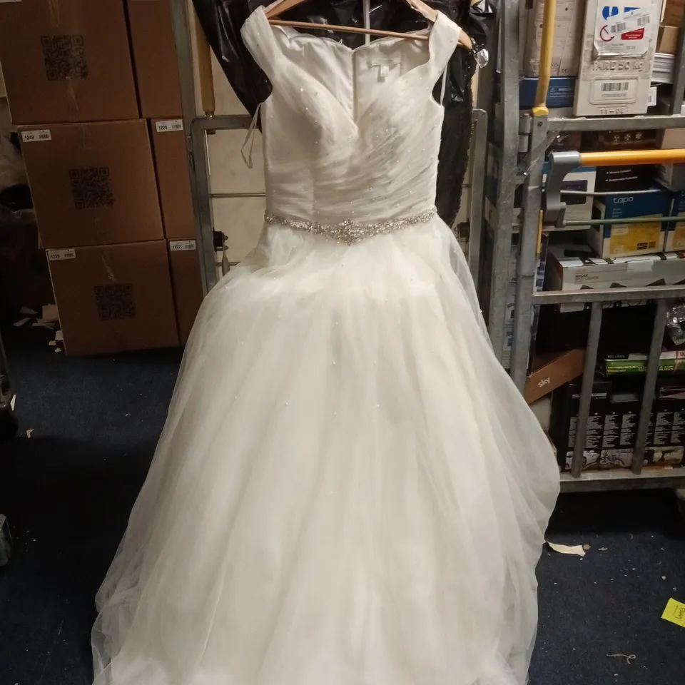 VICTORIA JANE BY RONALD JOYCE WEDDING DRESS SIZE 14