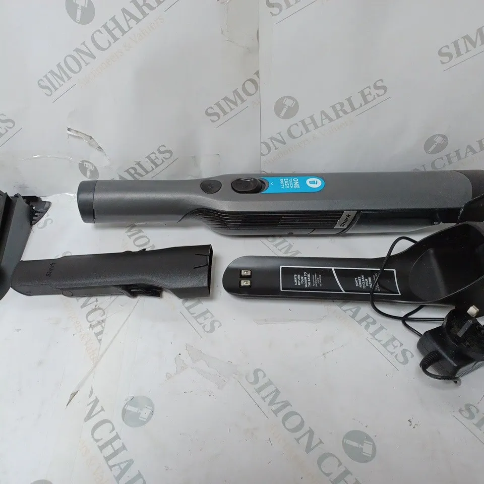 BOXED SHARK CORDLESS HANDHELD VACUUM CLEANER WV200UK