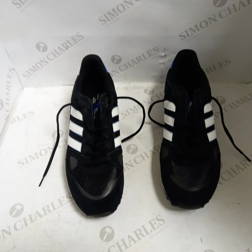 ADIDAS ZX750 BLACK/BLUE TRAINER IN SIZE UK 11 