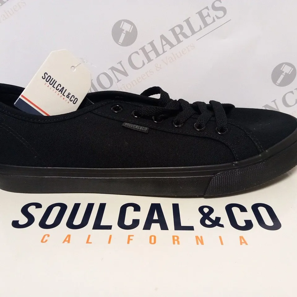 BOXED SOULCAL AND CO SUNRISE LACE SN00 SIZE 9