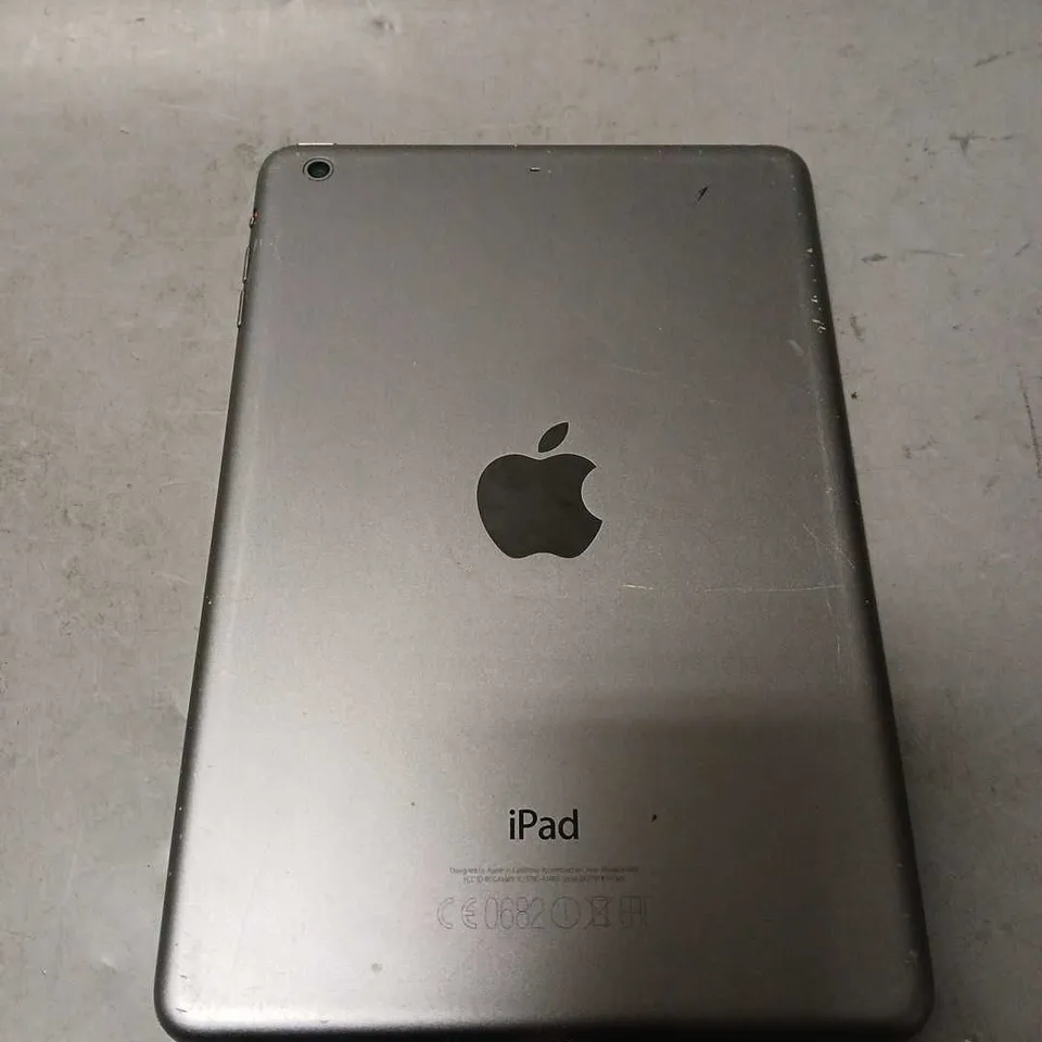 APPLE IPAD MINI 2 A1489 GREY