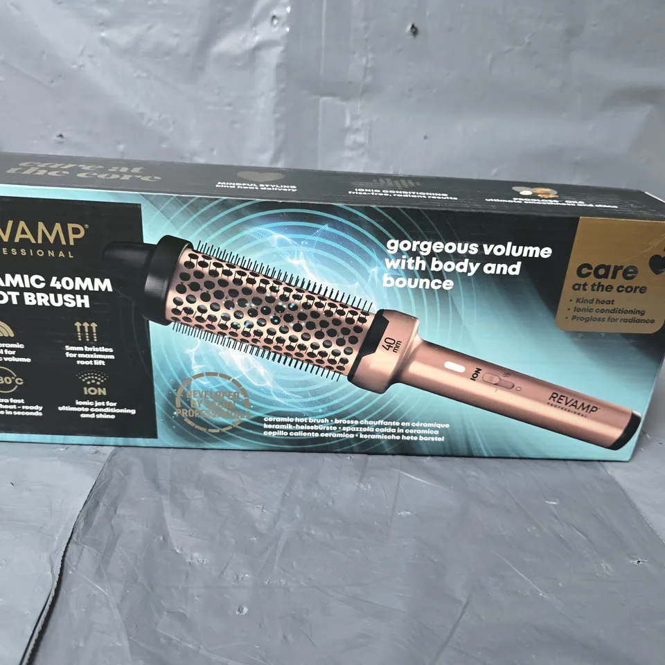 BOXED REVAMP PROFESSIONAL CERAMIC 40MM HOT BRUSH