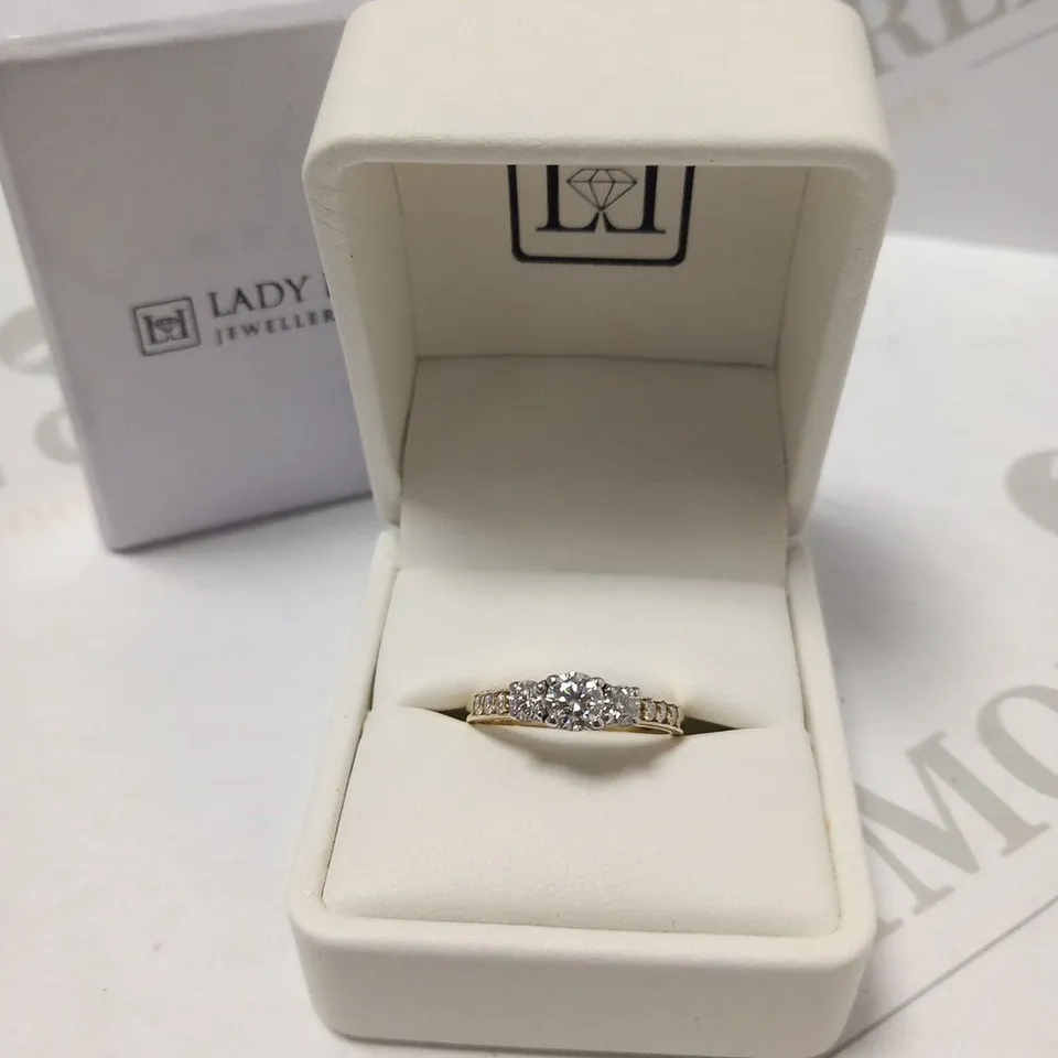 BOXED LADY LYNSEY 9CT GOLD RING