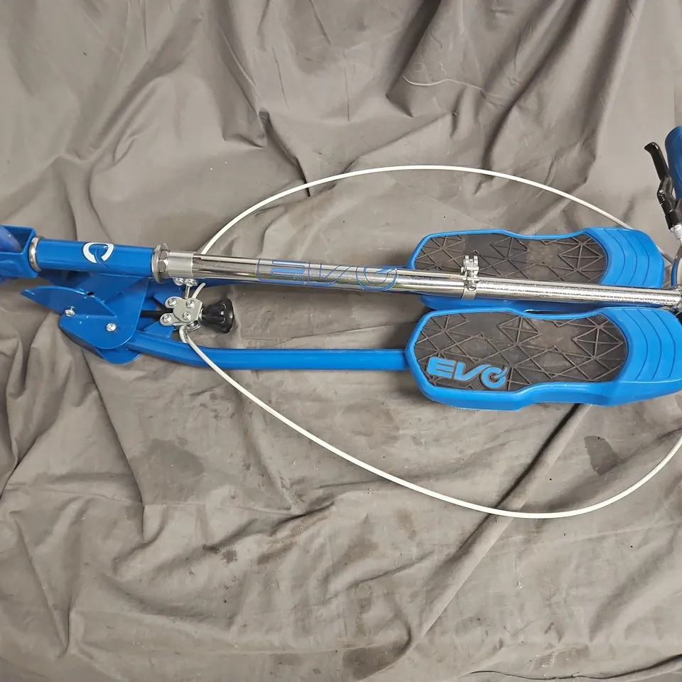 EVO WIGGLE SCOOTER IN BLUE - COLLECTION ONLY