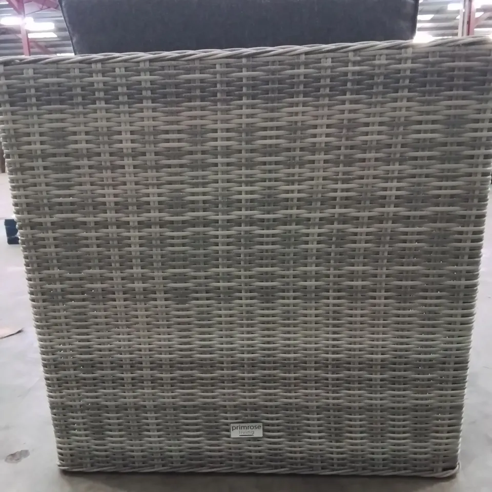 BOXED PRIMROSE LIVING CURVED ARM SINGLE ARMCHAIR IN LIGHT GREY 