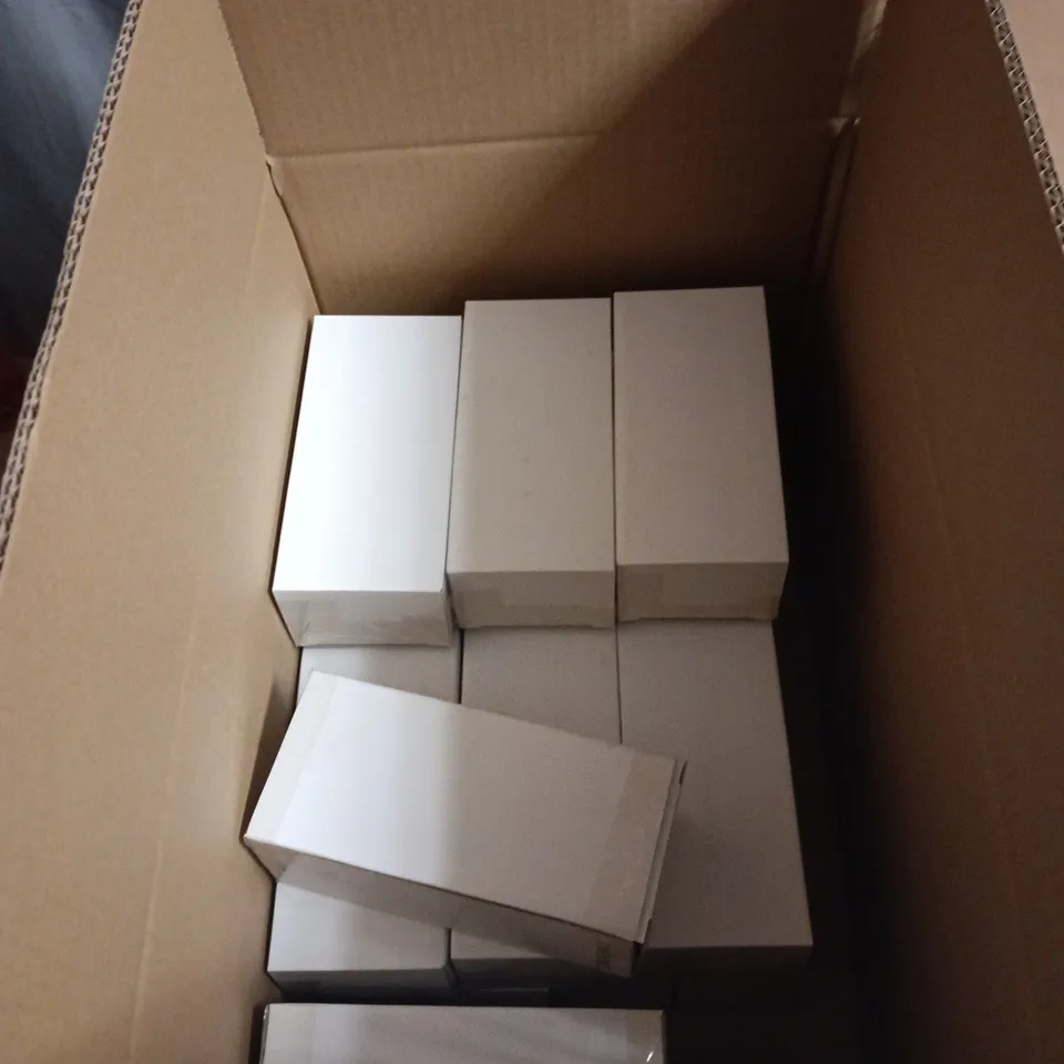 BOX OF 20 X MAXIM 8 IN 1 UNVERSAL REMOTE CONTROL (2 PER PACK, 40 IN TOTAL)