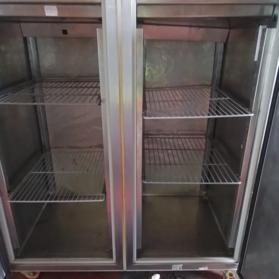 LARGE COMMERCIAL DOUBLE DOOR HEATED FOOD STORAGE UNIT 