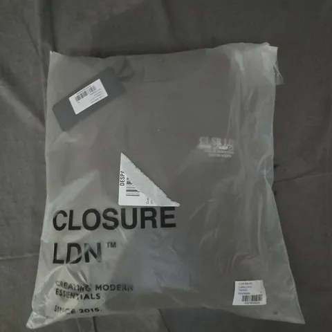 CLOSURE CRAFTED LUXURY TRACKSUIT IN OLIVE SMOKE SIZE MEDIUM