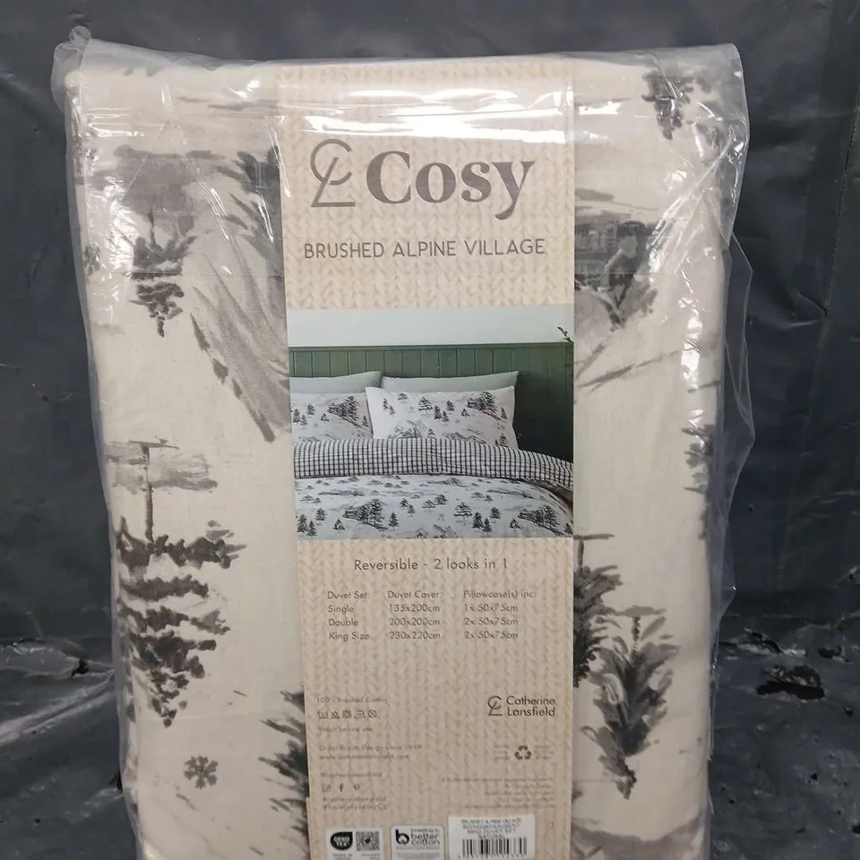 COSY BRUSHED ALPINE VILLAGE DUVET SET - KING