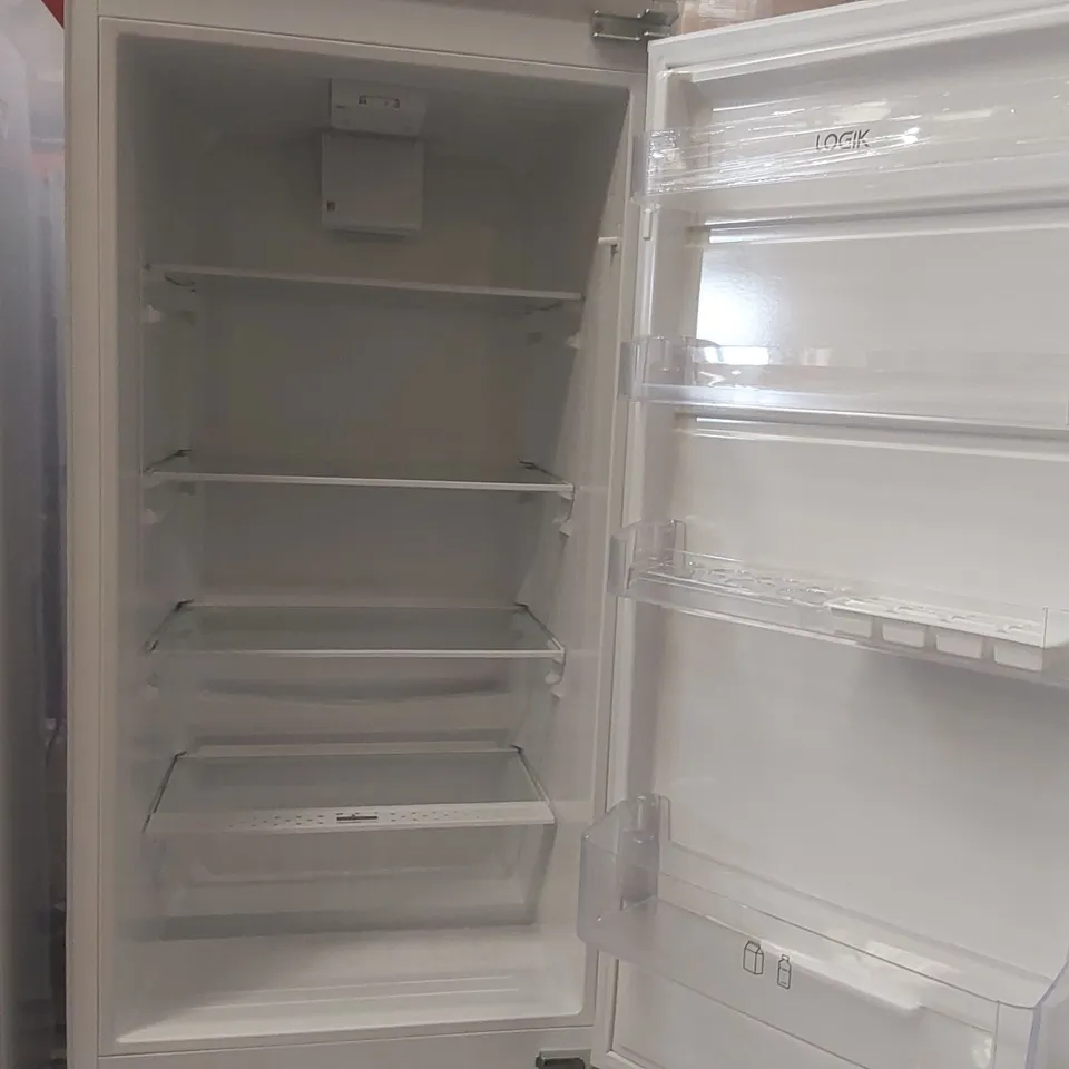 LOGIK LIFF7024 INTEGRATED 70/30 FRIDGE FREEZER