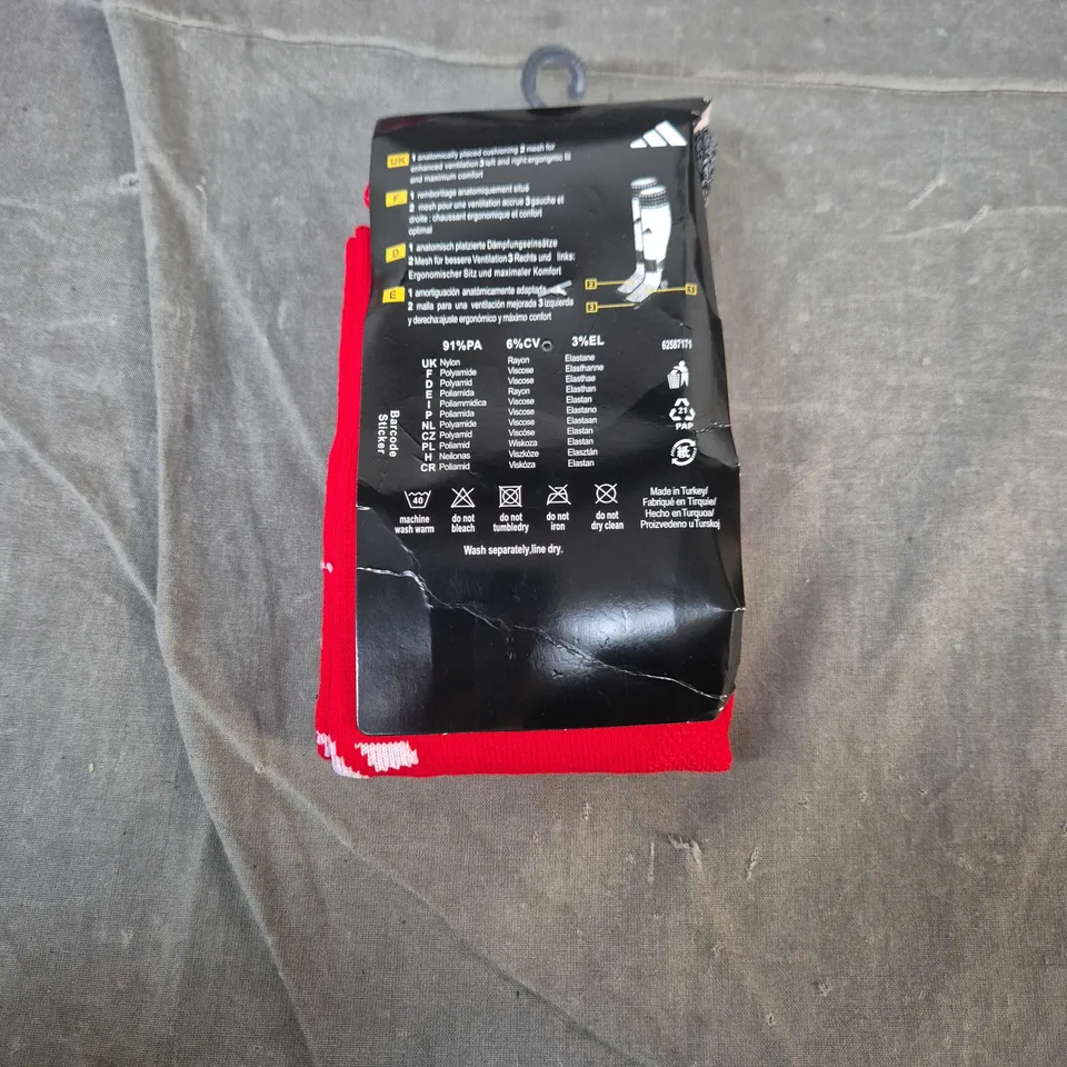 LIVERPOOL FC ADIDAS FOOTBALL SHIRT SHORTS AMD SOCKS – M. SALAH #11 (RED)