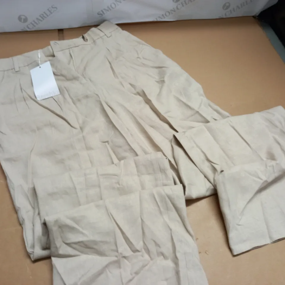 BERSHKA LINEN TROUSERS IN NATURAL - EU 34