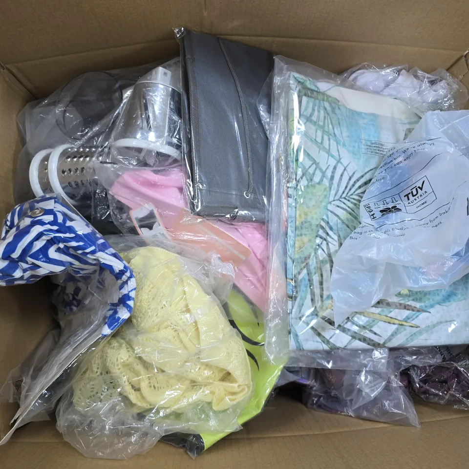 APPROXIMATELY 30 ASSORTED ITEMS TO INCLUDE SANKOM POSTURE BRA, HOMESMART SLICER, ANAMOR 2IN1 CARDI, ETC - COLLECTION ONLY