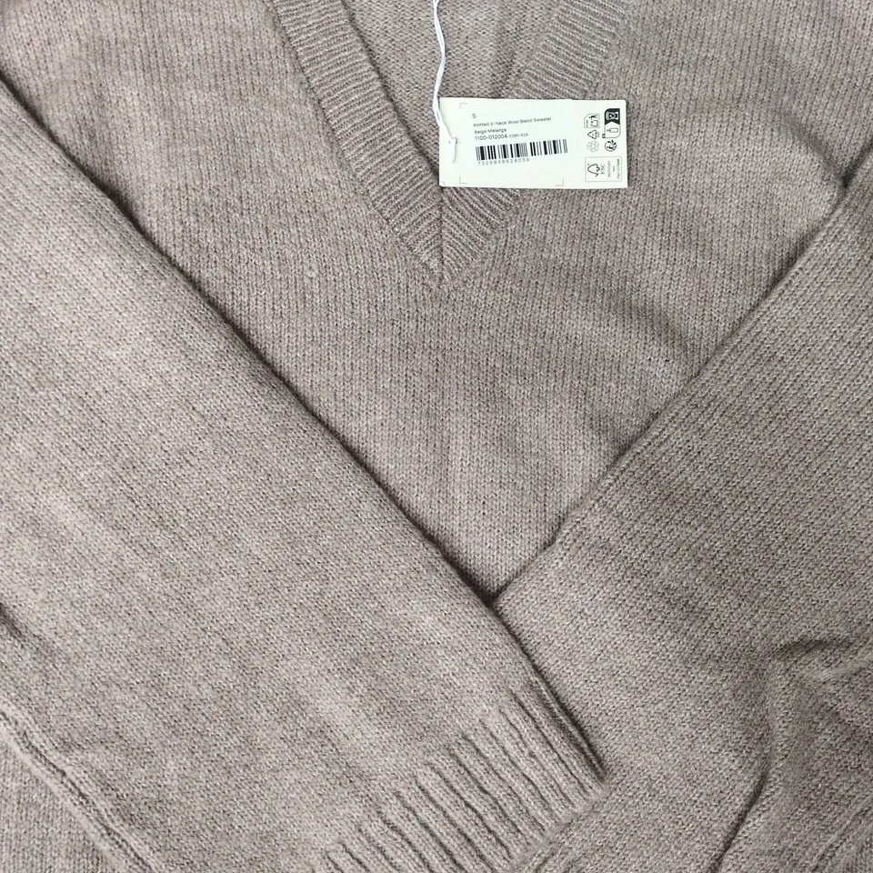 NA-KD KNITTED V-NECK WOOL BLEND SWEATER IN BEIGE MELANGE SIZE SMALL