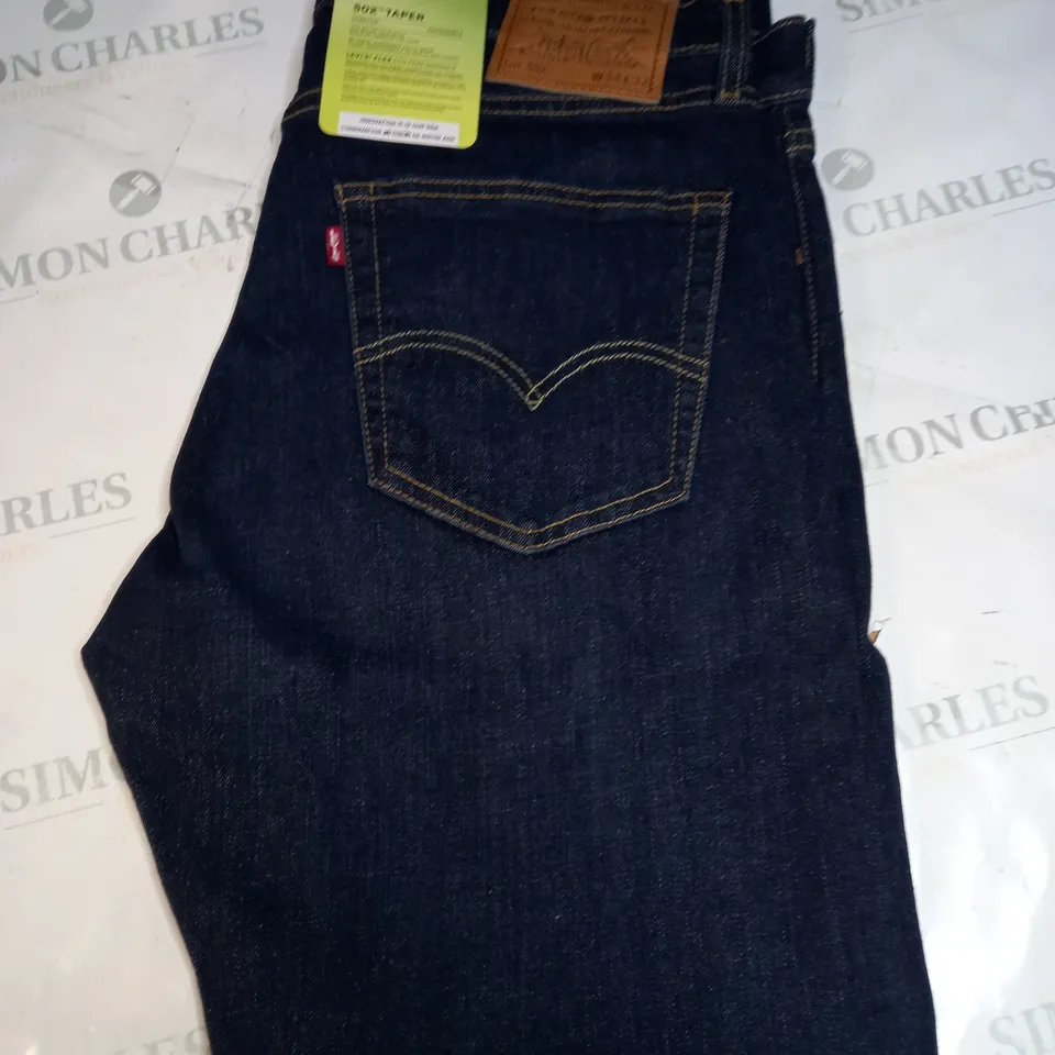 LEVIS STRAUSS TAPER JEANS SIZE W34 L32