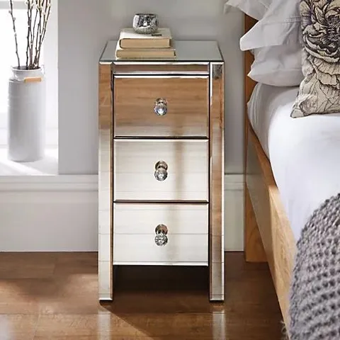 BOXED FURNITUREBOX MURANO SLIM 3 DRAWER MIRRORED SQUARE BEDSIDE TABLE WITH CRYSTALINE SHAPED HANDLES