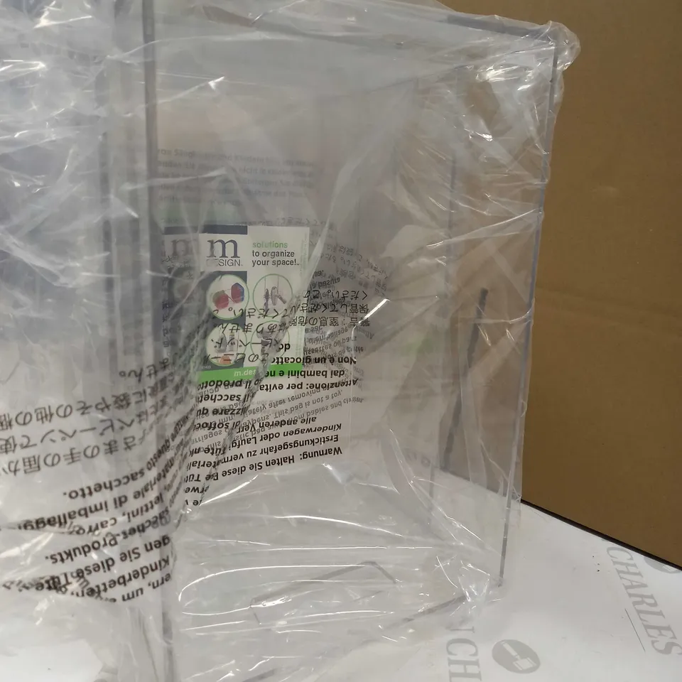 LOT OF APPROX 4 PACKAGED CLEAR STORAGE CONTAINERS