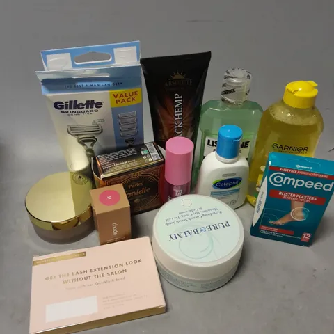 APPROXIMATELY 20 ASSORTED COSMETICS ITEMS TO INCLUDE PURE&BALMY REVITALISING CORNISH SEASALT SCRUB, AMOR QUICKLASH VOLUME 3D, RHODE POCKET BLUSH, ETC