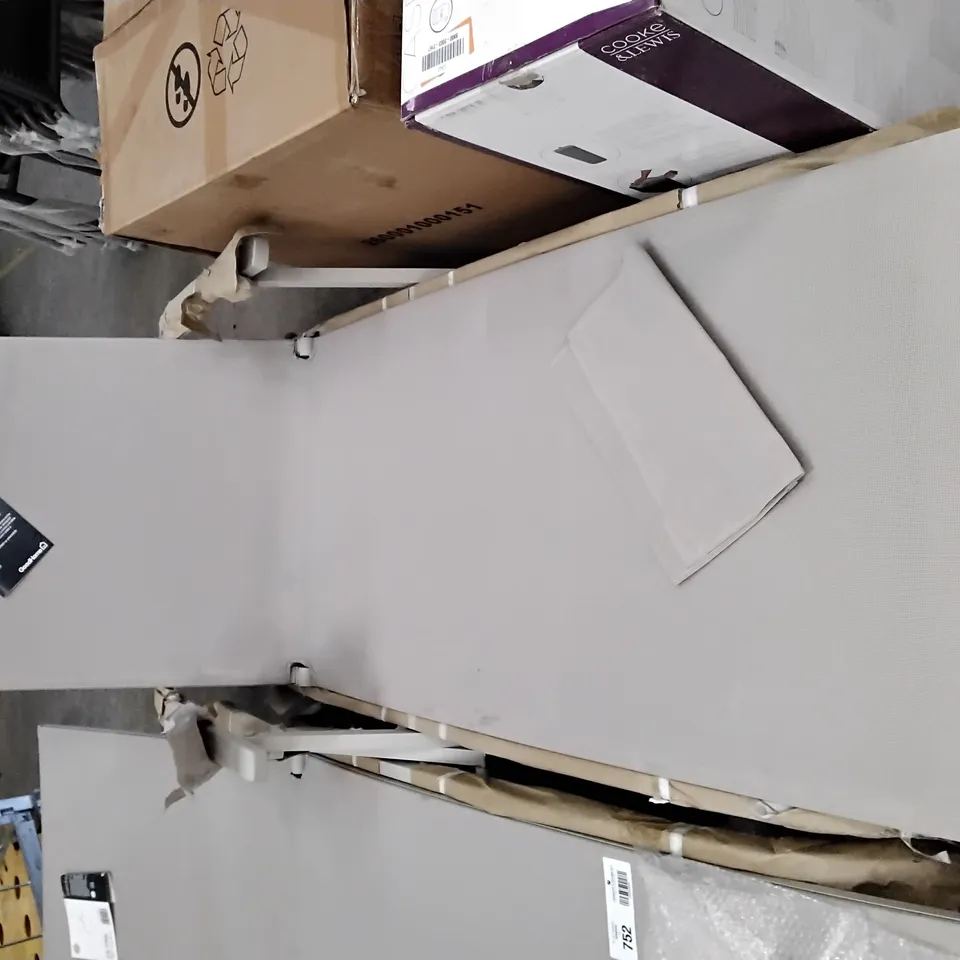 SANTORIN ALUMINUM SUN LOUNGER WITH WHEELS AND REMOVABLE BAG