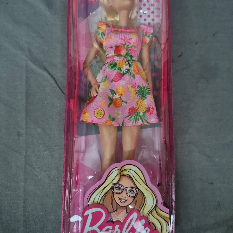 BARBIE FASHIONISTAS DOLL - 181 - TROPICAL DRESS