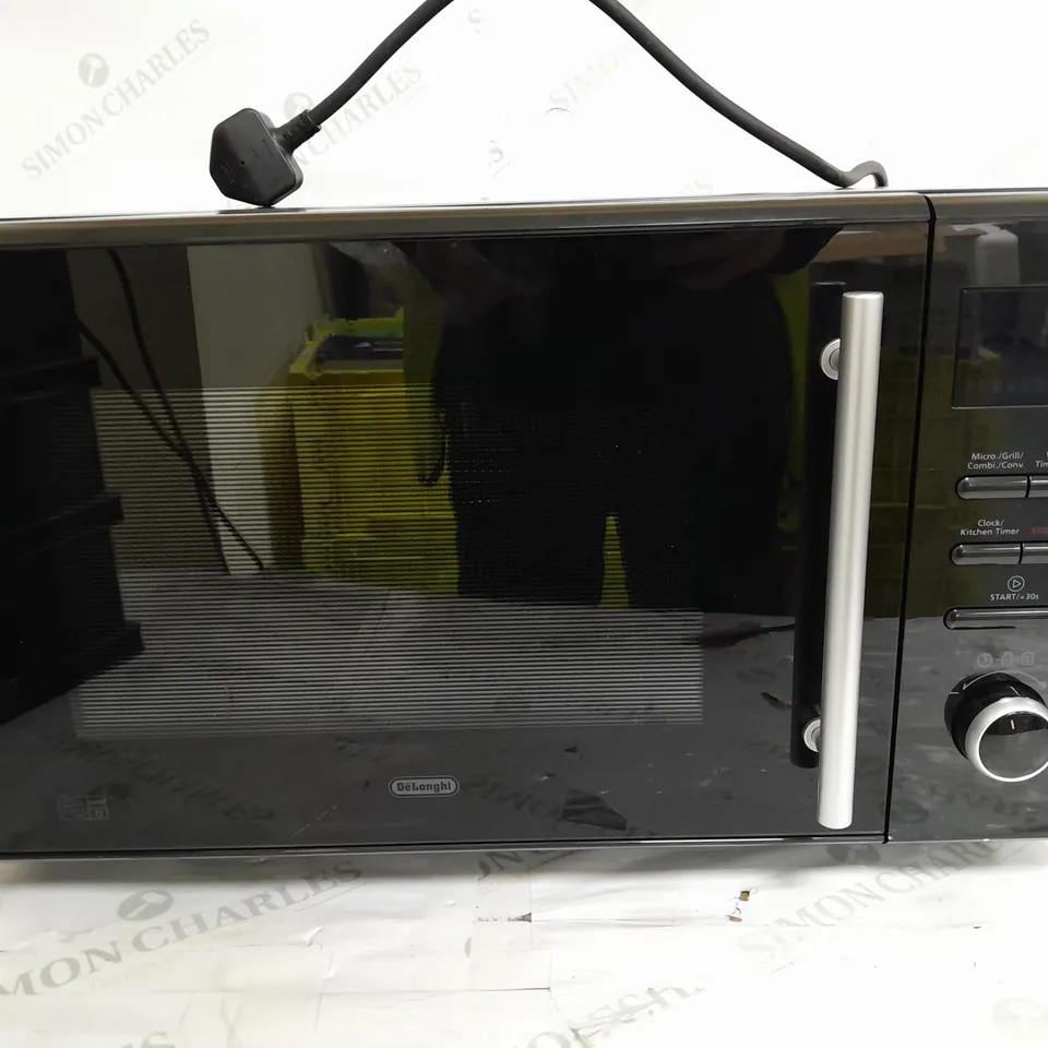 BOXED DELONGHI MICROWAVE OVEN IN BLACK