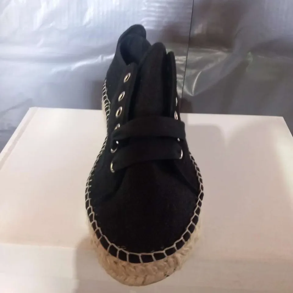 BOXED SOLEA JODIE BLACK FABRIC SIZE 3