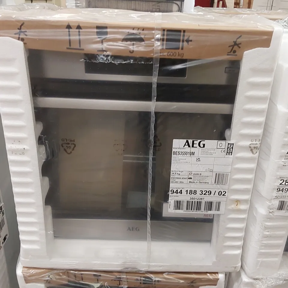 AEG INTEGRATED 6000 SERIES STEAMBAKE WITH AQUA CLEAN ENAMEL CLEANING BES355010M RRP £425