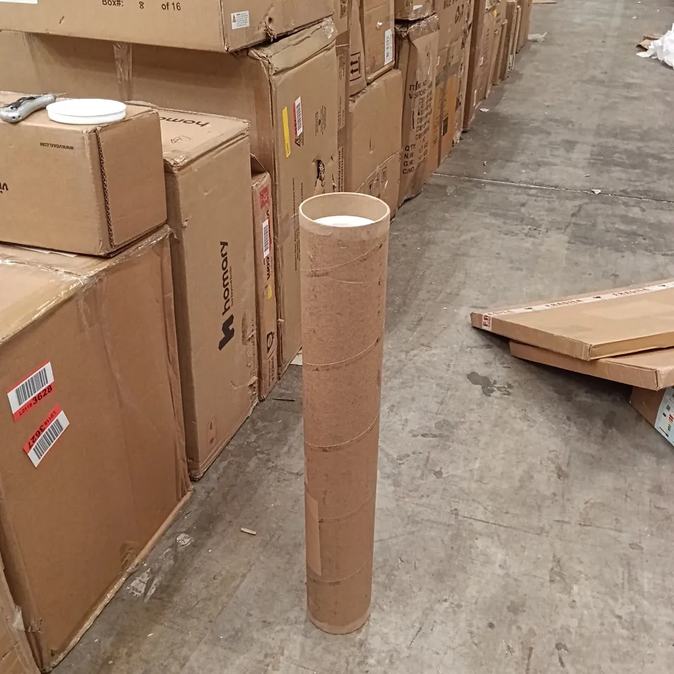 BOXED BRAYDEN STUDIO VINYL MACHINE PRINTED AREA RUG - 2'2" X 5'11" - CREAM (1 BOX)