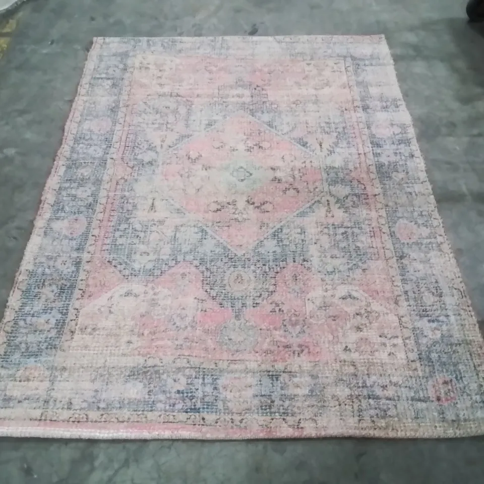 QUALITY DESIGNER AREA RUG - APPROXIMATELY 180X130CM