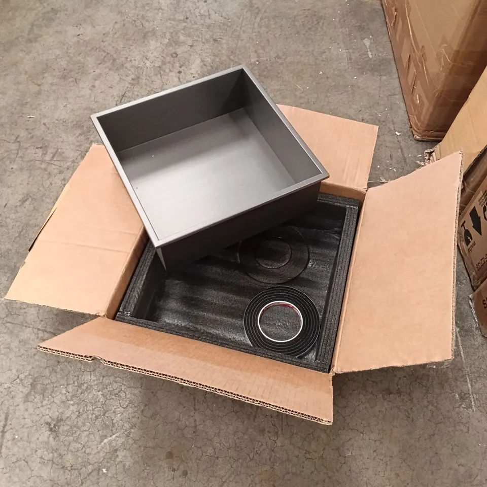 BOXED SHOWER CABINET - GREY (1 BOX)