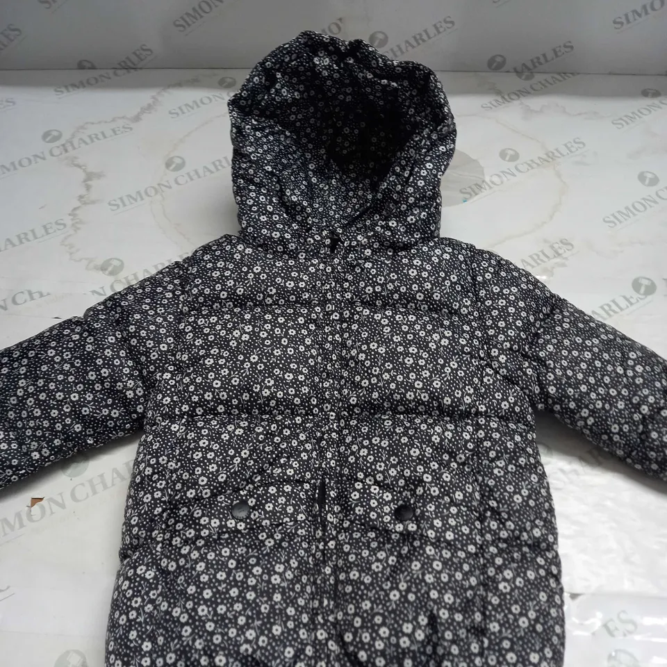 GIRLS FLORAL PATTERN PUFFER COAT SIZE 3-4