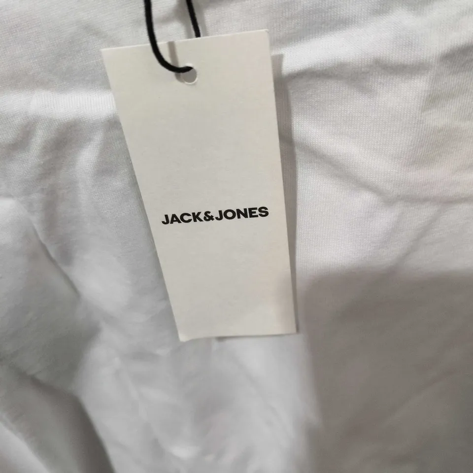 JACK & JONES WHITE CREW NECK T-SHIRT – SIZE UK S (EU S) – FRONT PRINT LOGO