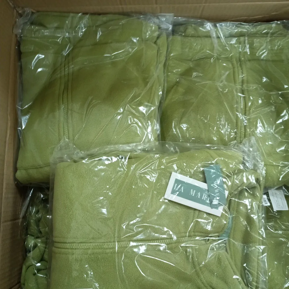 APPROXIMATELY 25 LA MAREY FLEECE JACKETS - L