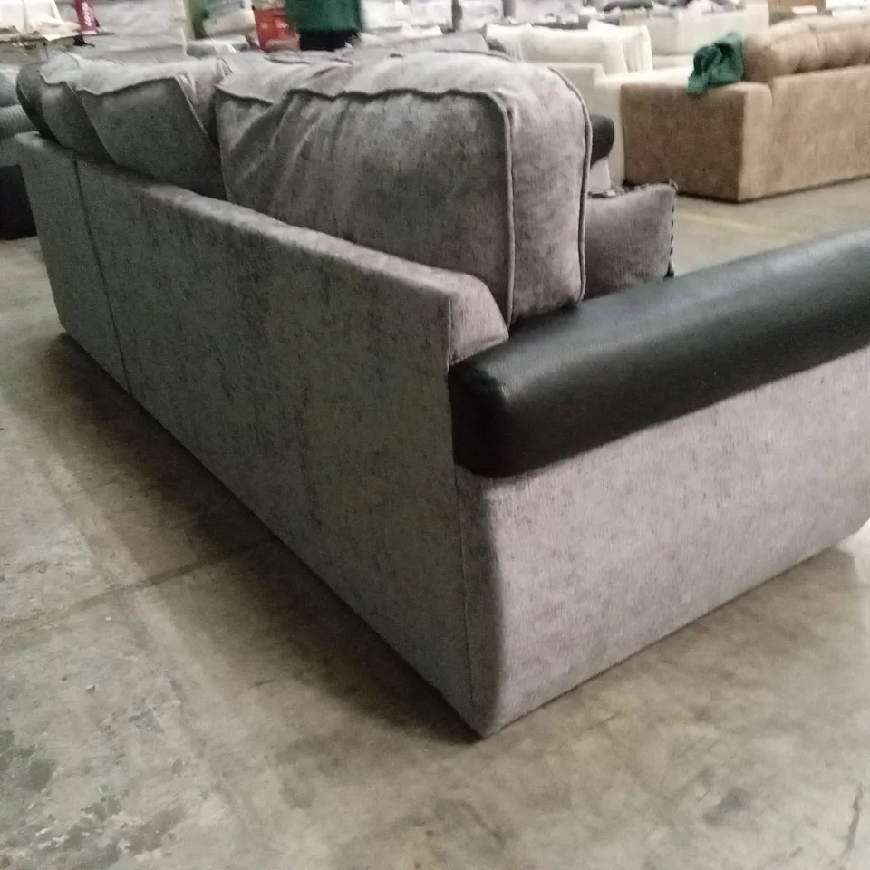 NARVA STANDARD FABRIC AND FAUX LEATHER RIGHT HAND CORNER GROUP SOFA RRP £1849