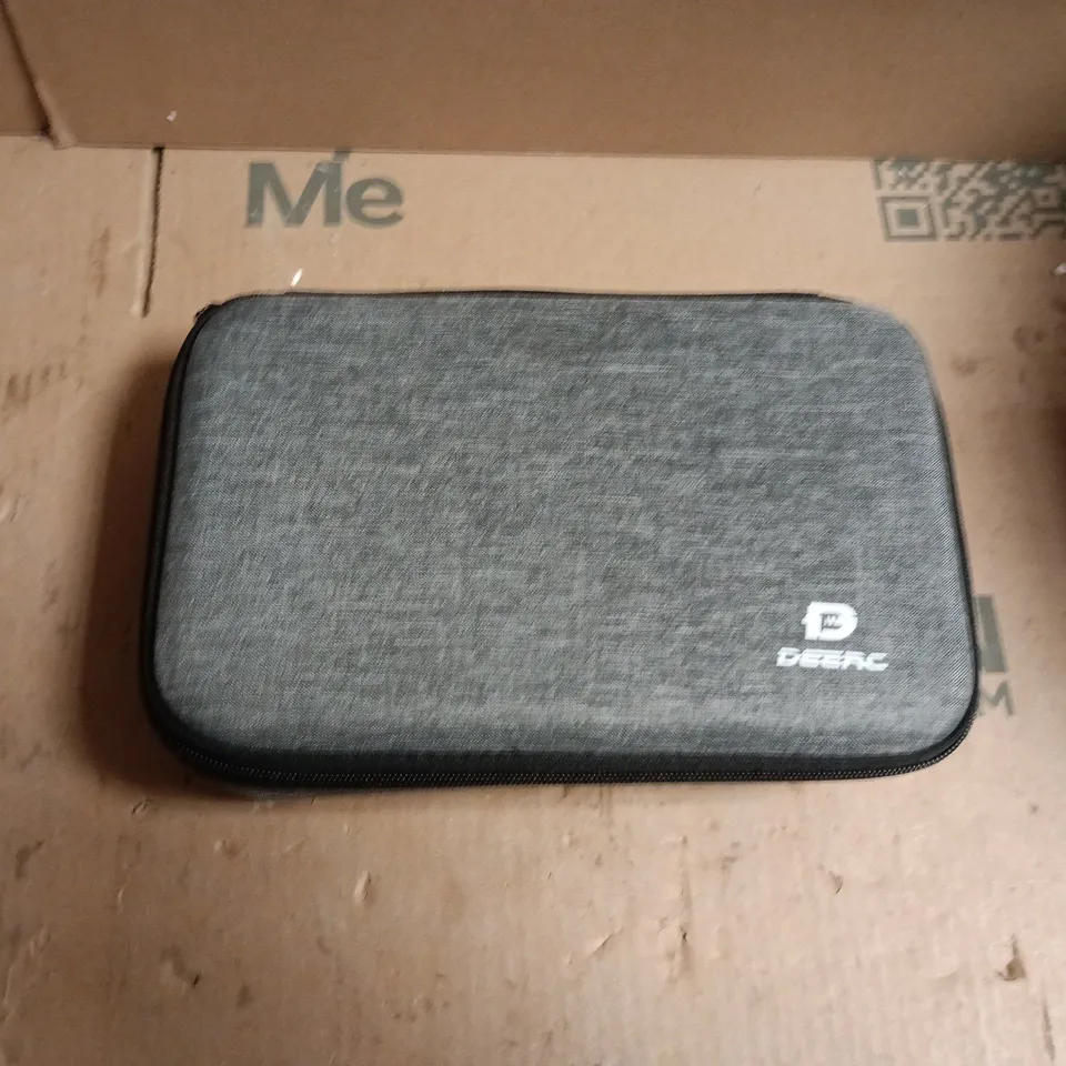 DEERC D25 DRONE WITH REMOTE CONTROLLER – BOXED, CARRY CASE INCLUDED